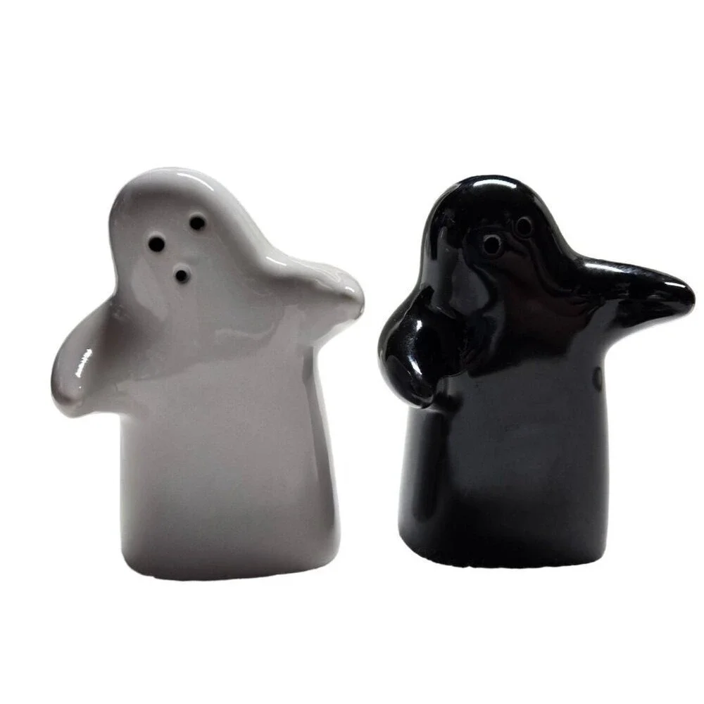 Ghost-Shaped Salt & Pepper Shakers 3